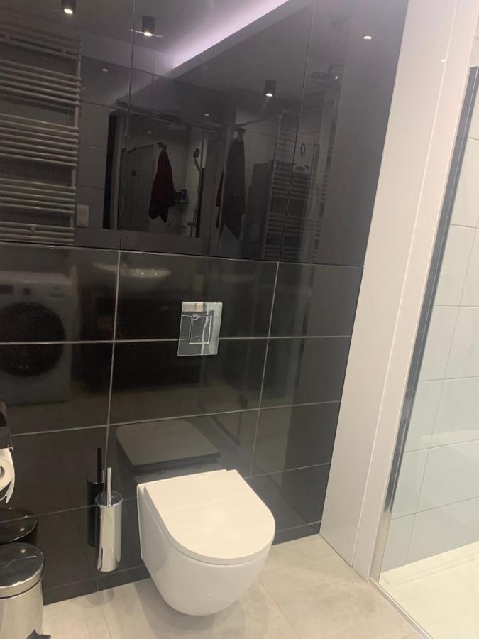 Klimatyzowany Apartament Z Miejscem Garazowym 고르주프비엘코폴스키 외부 사진