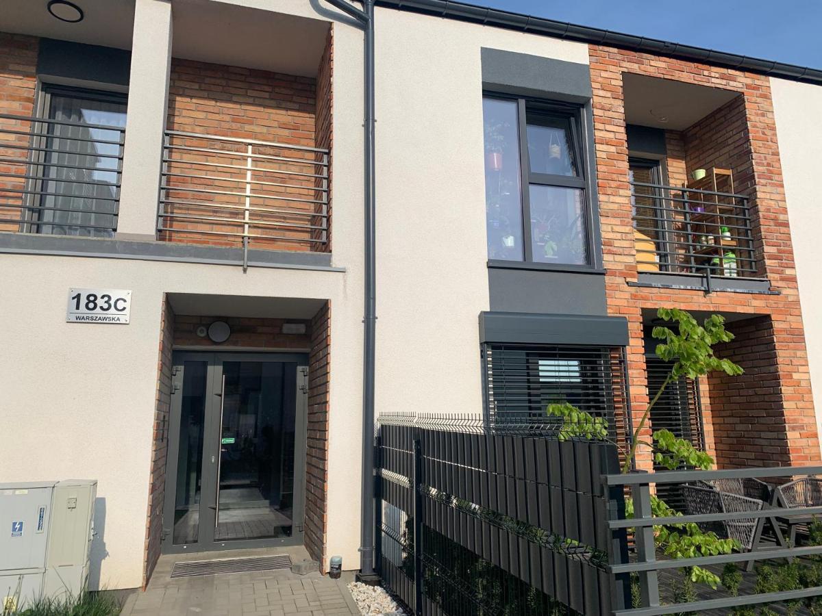 Klimatyzowany Apartament Z Miejscem Garazowym 고르주프비엘코폴스키 외부 사진